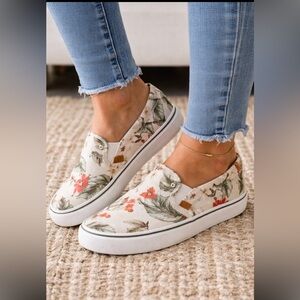 Keds Women’s 8 1/2 Jump Kick Slip Tropical Organic Cotton Slip On Sneaker